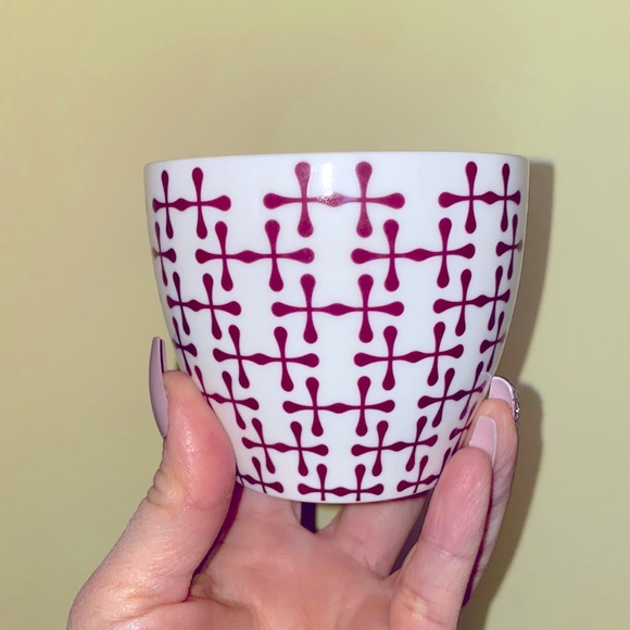 Starbucks Other - Starbucks Mug New Bone China Nouvelle Porcelaine 2010 Cross of Red & White Base